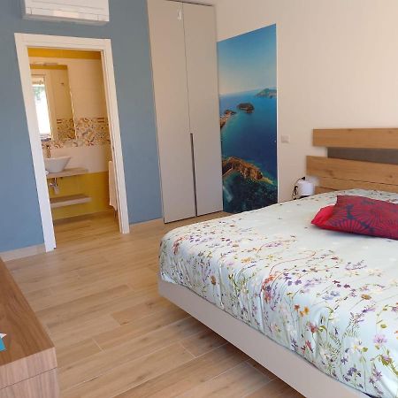 Bamboo Hotel Прочида Екстериор снимка